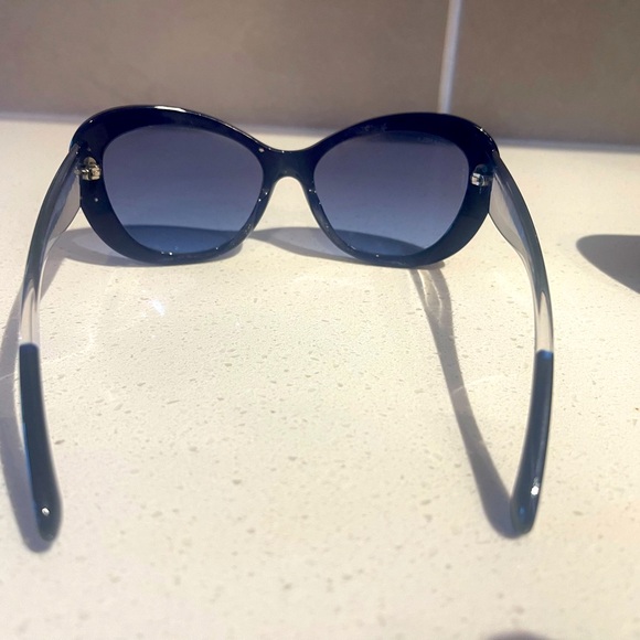 Chanel Cateye sunglasses 5264 - Picture 6 of 6